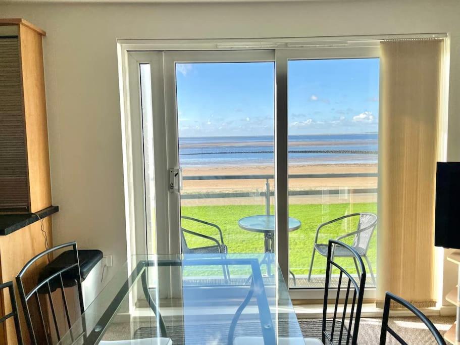 Beachfront Bliss With Spectacular Views Llanelli Exteriér fotografie