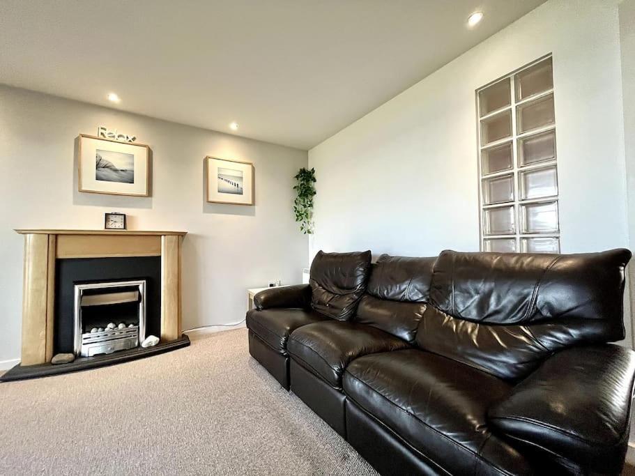 Beachfront Bliss With Spectacular Views Llanelli Exteriér fotografie