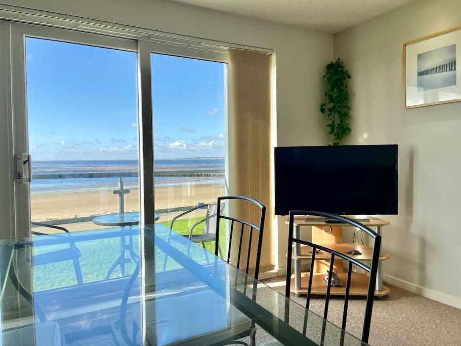 Beachfront Bliss With Spectacular Views Llanelli Exteriér fotografie
